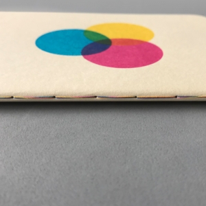 cuaderno de tapa blanda (cosido visto) "círculos cmyk" hojas en blanco / beige / 10 x 14 cm :: imagen 6