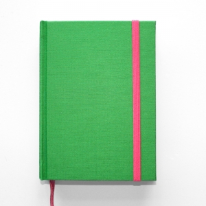 cuaderno de tapa dura "verde y rosa fucsia" hojas en blanco / 11 x 15 cm :: imagen 1