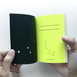 cuaderno de tapa blanda "constelación osa menor" hojas en blanco / negro / 10 x 14 cm :: imagen 3