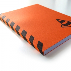 cuaderno de tapa blanda "en obras" hojas en blanco / naranja / 10 x 14 cm :: imagen 4