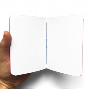 cuaderno de tapa blanda (cosido visto) "press start" hojas en blanco / rosa fucsia / 10 x 14 cm :: imagen 3