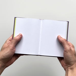 cuaderno de tapa dura "pajarita" hojas en blanco / morado / 11 x 15 cm :: imagen 4